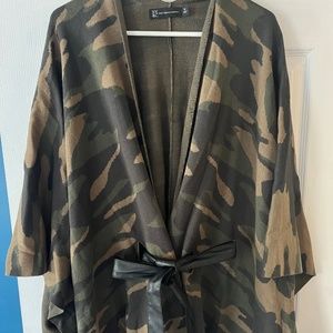 NY & Co Camo Wrap